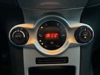 tweedehands Ford Fiesta 1.6-16V Futura XL 3-Drs Stuurbekrachtiging Airco Electric pakket ABS Audio/CD EBD LMV 16" Dealeronderhoud Nieuwe Apk!