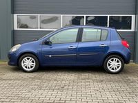 tweedehands Renault Clio 1.4-16V Dynamique Luxe Airco