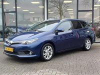 tweedehands Toyota Auris Touring Sports 1.2T Dynamic | 1300kg trekgewicht |