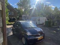 Occasion Toyota Aygo 68 PK (50 kW) 2009 Grijs Hatchback