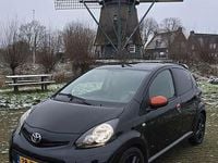Occasion Toyota Aygo 68 PK (50 kW) 2013 Zwart Hatchback