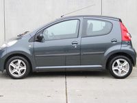 Occasion Peugeot 107 68 PK (50 kW) 2010 Grijs (metallic) Hatchback