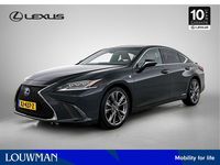 Occasion Lexus ES300H Sport Line 218 PK (160 kW) 2019 Zwart (metallic) Sedan