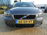 tweedehands Volvo S40 2.4 Momentum top staat