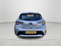 tweedehands Toyota Corolla 1.8 Hybrid Active | Carplay | Climate control | Licht metalen velgen | Adaptive cruise control |