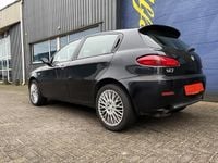 Occasion Alfa Romeo 147 Progression 105 PK (77 kW) 2005 Zwart Hatchback