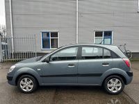 Occasion Kia Rio 97 PK (71 kW) 2009 Grijs Hatchback