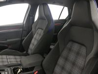 tweedehands VW Golf VIII GTE 1.4 TSI eHybrid 245pk DSG Automaat Navigatie, Parkeersensoren, Stoelverwarming, Snelheidsbegrenzer, Stuurwiel verwarmd, App connect, LED verlichting