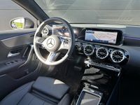 tweedehands Mercedes A180 | Widescreen MBUX | Achteruitrijcamera | Stoelverwarming | Sfeerverlichting