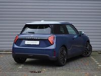 Occasion Mini Cooper SE Favoured 160 kW (218 PK) 2025 Blauw Hatchback