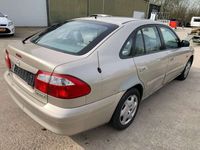 tweedehands Mazda 626 1.8i Exclusive automaat