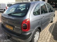 tweedehands Citroën Xsara Picasso 2.0i-16V Différence 2