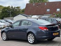 tweedehands Opel Insignia 2.0 T Cosmo 220 PK Automaat / Bi-Xenon / Navi / Clima / 2009