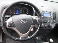 tweedehands Hyundai i30 1.6 CRDi Dynamic | APK 01-2025 | Lees tekst | Zo m