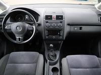 tweedehands VW Touran 1.2 TSI Highline BlueMotion trekhaak pdc navigatie