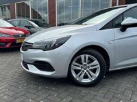 tweedehands Opel Astra 1.2 Edition 130PK (Zeer weinig km,nieuwstaat!)