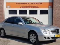 Occasion Mercedes E220 Classic 170 PK (125 kW) 2006 Grijs, metallic lak Sedan
