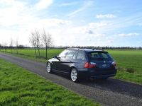 tweedehands BMW 330 330 Touring i Dynamic Executive