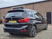 Occasion BMW 218 Executive 140 PK (102 kW) 2018 Zwart (metallic) MPV