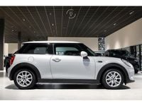 Occasion Mini Cooper Business 136 PK (100 kW) 2017 Wit Hatchback