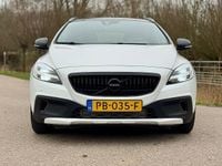 Occasion Volvo V40 191 PK (140 kW) 2017 Wit Hatchback