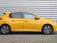 Occasion Peugeot 208 Allure 101 PK (74 kW) 2021 Geel Hatchback