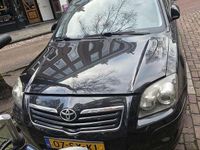 Occasion Toyota Avensis Luna 129 PK (94 kW) 2006 Zwart Sedan
