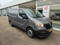 tweedehands Renault Trafic 1.6 dCi T29 L1H1 Luxe Energy | 1e eigenaar | 3-zitplaatsen | Cruise control | Airco | Zijschuifdeur rechts | Achteruitrijcamera | CAMERA