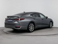 Occasion Lexus ES300H Business Edition 218 PK (160 kW) 2021 Sonic grey (grijs metallic) Sedan
