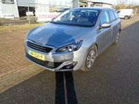 tweedehands Peugeot 308 1.2 PureT.Blue L. Pr, airco,Navi. panoramadak,