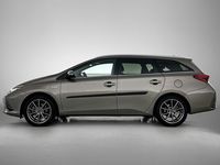 Occasion Toyota Auris Trend 136 PK (100 kW) 2016 Grijs metallic Hatchback