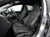 Occasion VW Golf VIII Business+ 150 PK (110 kW) 2022 Zilver Hatchback