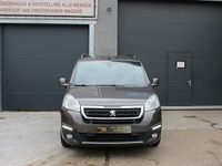 Occasion Peugeot TePee Active 99 PK (72 kW) 2015 Grijs Stationwagen