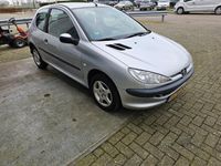 tweedehands Peugeot 206 1.4 Pop' Art