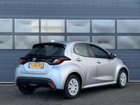 Occasion Toyota Yaris Hybrid Active 116 PK (85 kW) 2023 Grijs (metallic) Hatchback