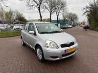 Occasion Toyota Yaris Sol 86 PK (63 kW) 2000 Grijs (metallic) Hatchback