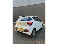 tweedehands Hyundai i10 1.0i Comfort*parkeer sensoren*AC*mediascherm