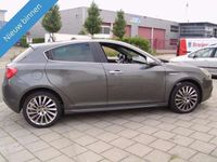 tweedehands Alfa Romeo Giulietta 1.4 T Distinctive met leer airco