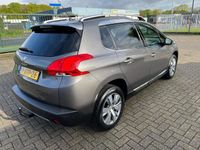 tweedehands Peugeot 2008 1.2 PureTech Allure. 61738KM