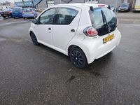 tweedehands Toyota Aygo 1.0-12V Now