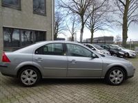 tweedehands Ford Mondeo 1.8-16V First Edition