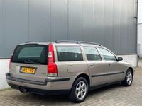 tweedehands Volvo V70 2.4 Comfort Line AIRCO CRUISE STOELVERW NAP APK