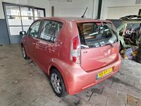 Occasion Daihatsu Sirion 87 PK (63 kW) 2005 Rood Hatchback