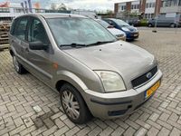 tweedehands Ford Fusion 1.6-16V First Edition 5 DEURS AIRCO TREKHAAK