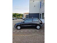 tweedehands Toyota Starlet 1.3 16V 3drs STUURBEKRACHTIGING/ELEKRAMEN