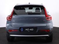 tweedehands Volvo XC40 B3 Core - IntelliSafe Assist - Parkeercamera achte