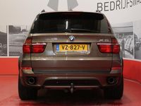 tweedehands BMW X5 xDrive40d 306 PK Grijs Kenteken Pano/ Leder/ Xenon