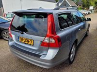 tweedehands Volvo V70 2.0T Momentum LEER / NAVI / PDC / ECC