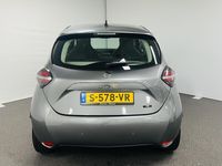 tweedehands Renault Zoe R135 Evolution 52 kWh Automaat airco parkeersensoren navi apple carplay android auto zeer weinig km BTW auto 16% bijtelling €2000 subsidie mogelijk