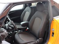 tweedehands Mini Cooper Hatchback / Comfort Access / LED / Navigatie / PDC